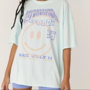 **SOLD** Daydreamer Records Smiley OS Tee